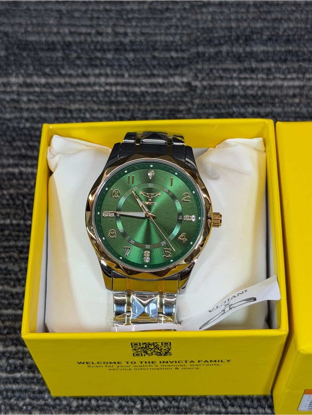 Invicta Specialty I by Invicta 41mm Mens Green Dial Watch with Gold Accent 69025